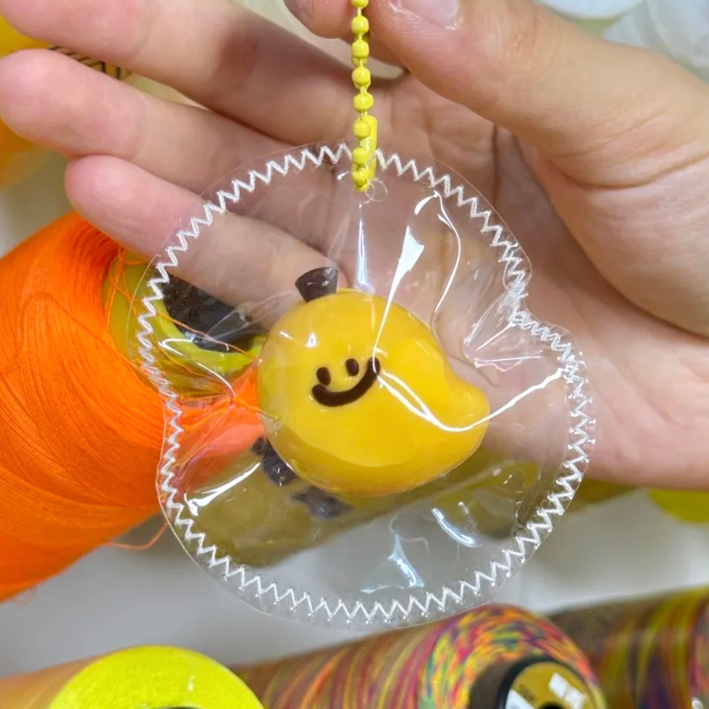 Thick Cream Texture Smiling Garlic Mango Marshmallow Mini Charm Taba Squishy