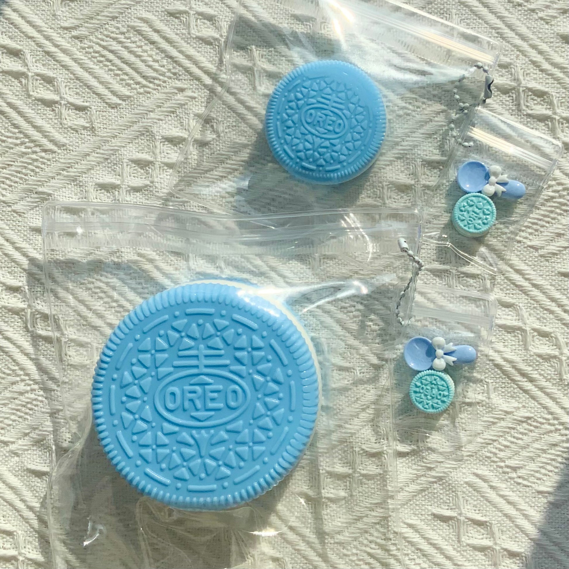 Various colors Oreo taba squishy toy - Charming Cheese