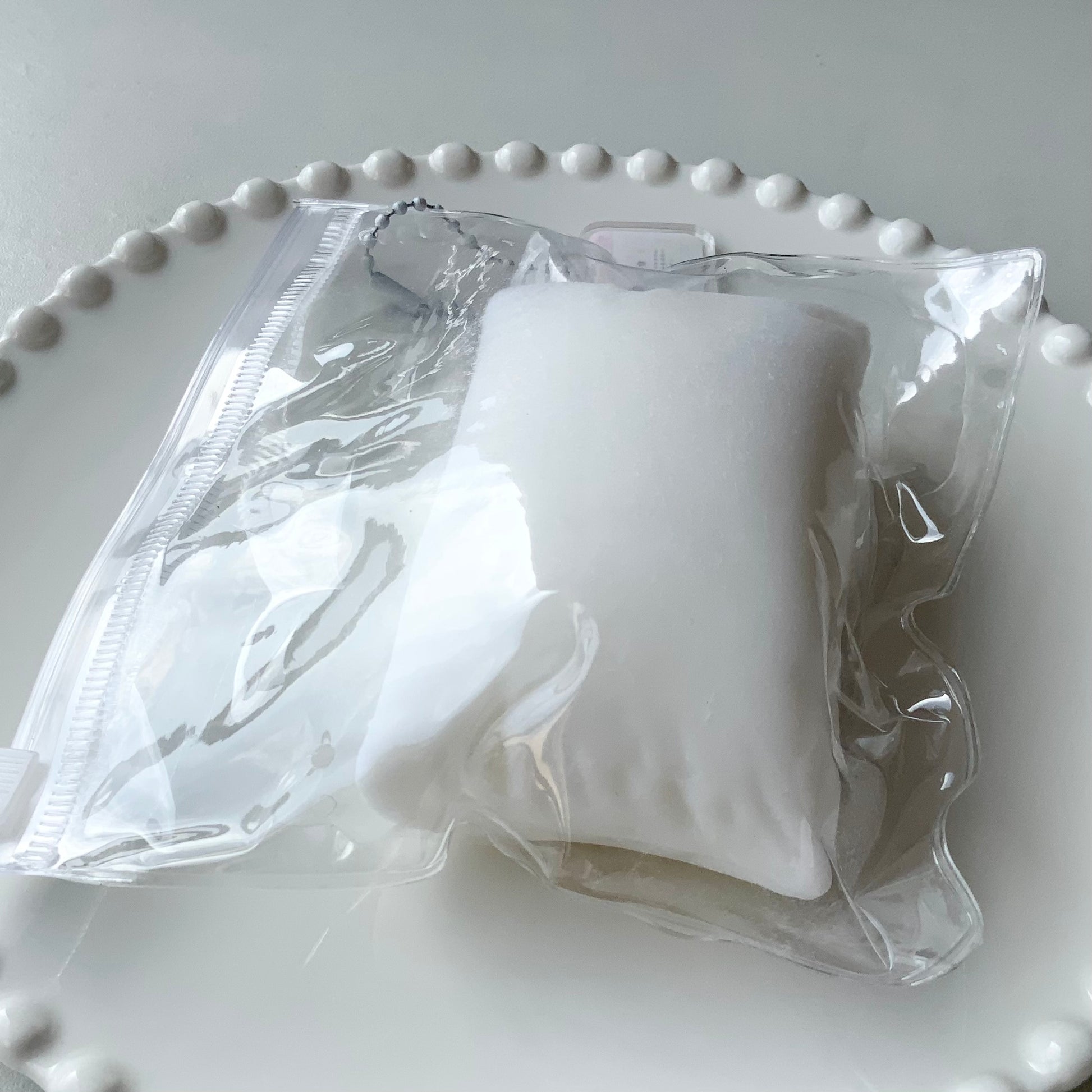 Flocked white pillow taba squishy toy (130g) - Charming Cheese