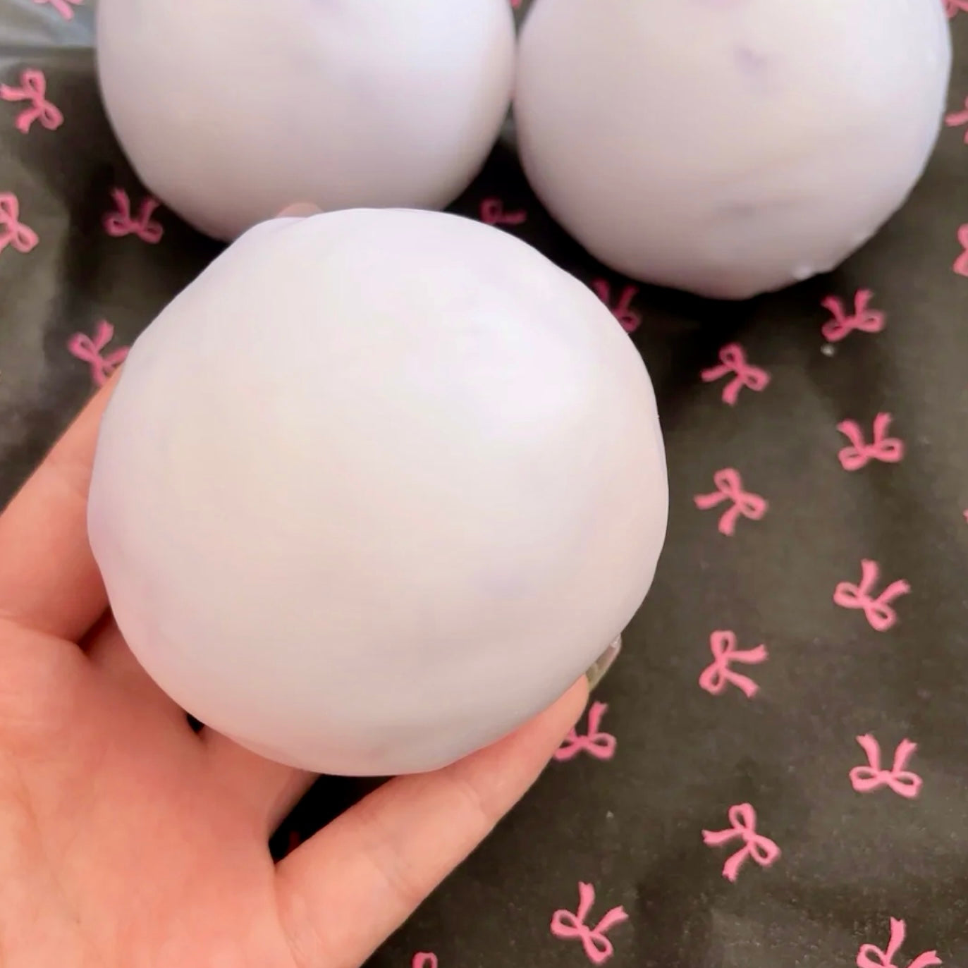 Crispy Shell Two-Tone Ice Cream Stress Relief Handmade Ball