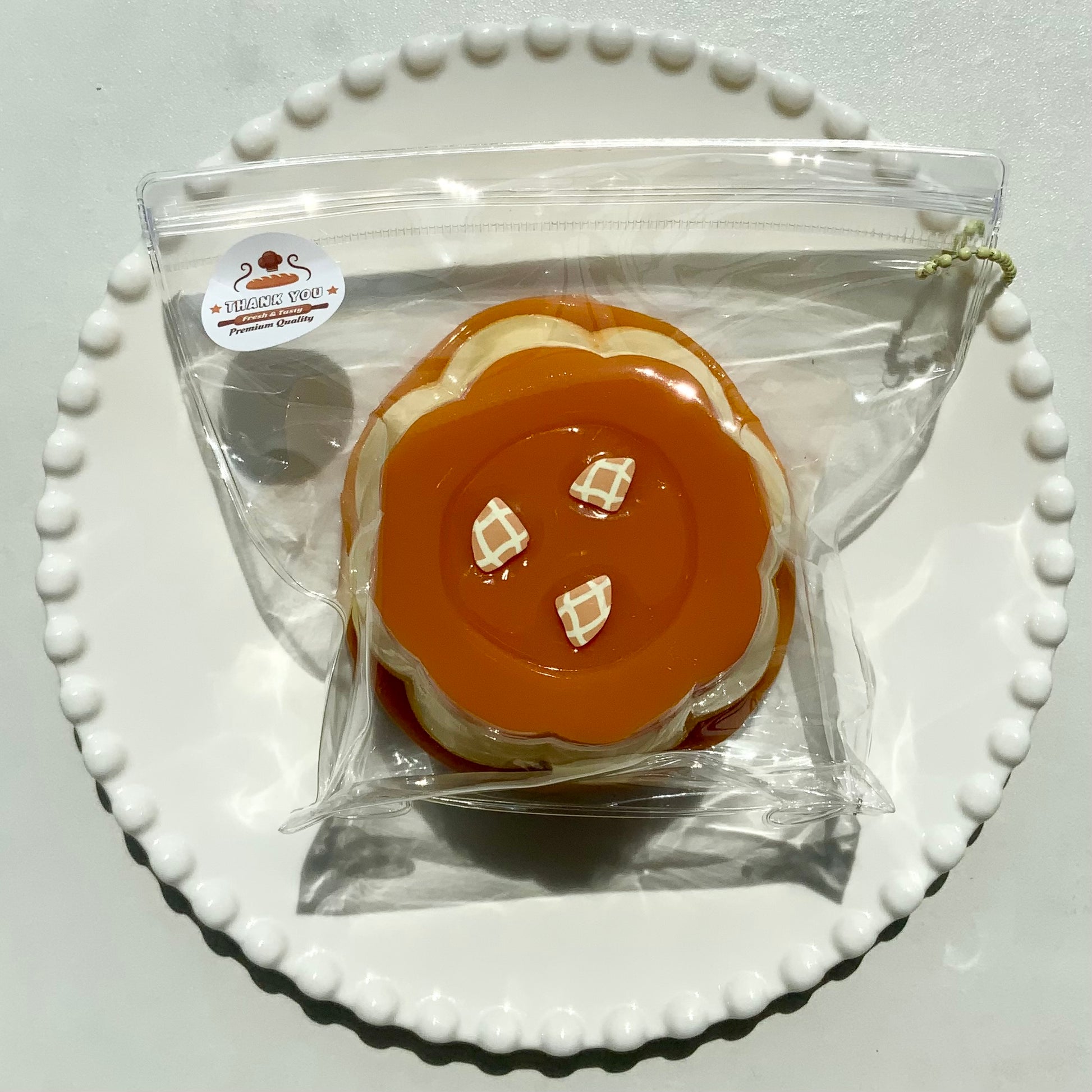 Giant caramel pudding water-like texture taba squishy toy (240g) - Charming Cheese