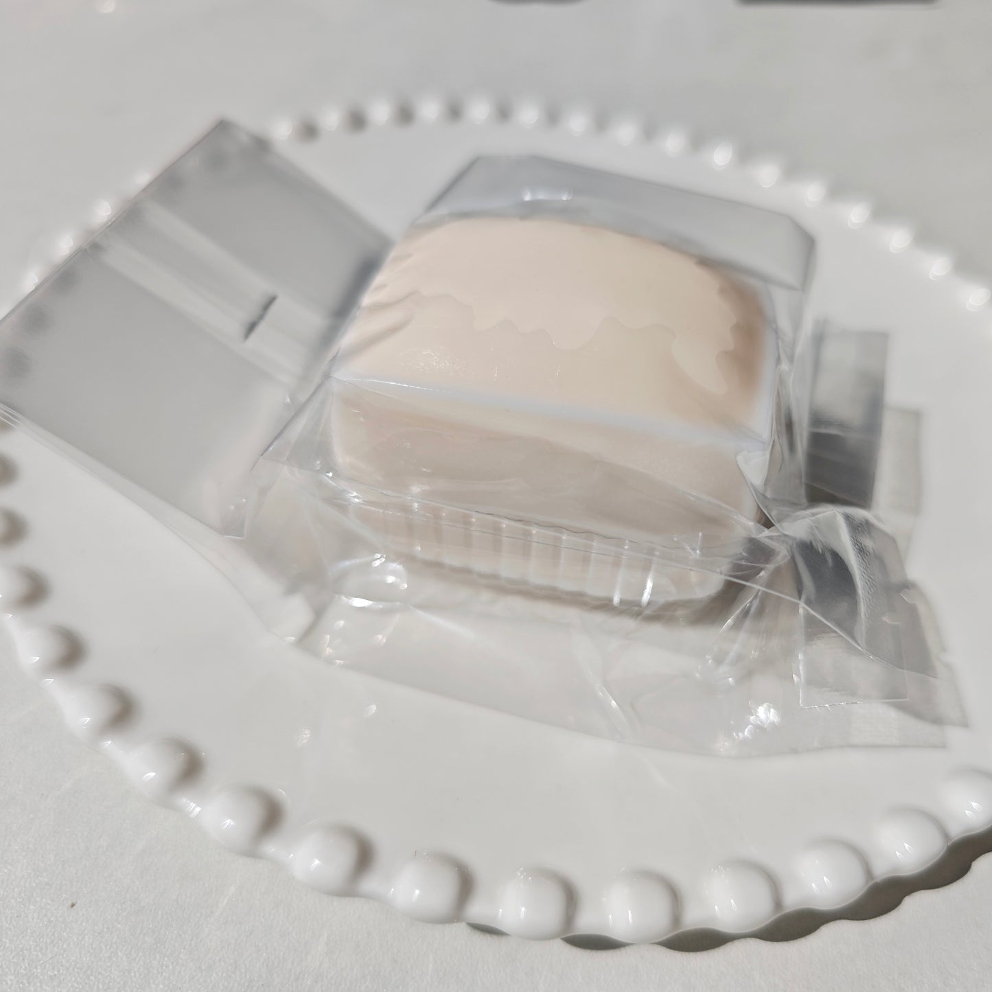 Crab Roe Pearl Tofu Stress-relieving Ball Fidget Toy