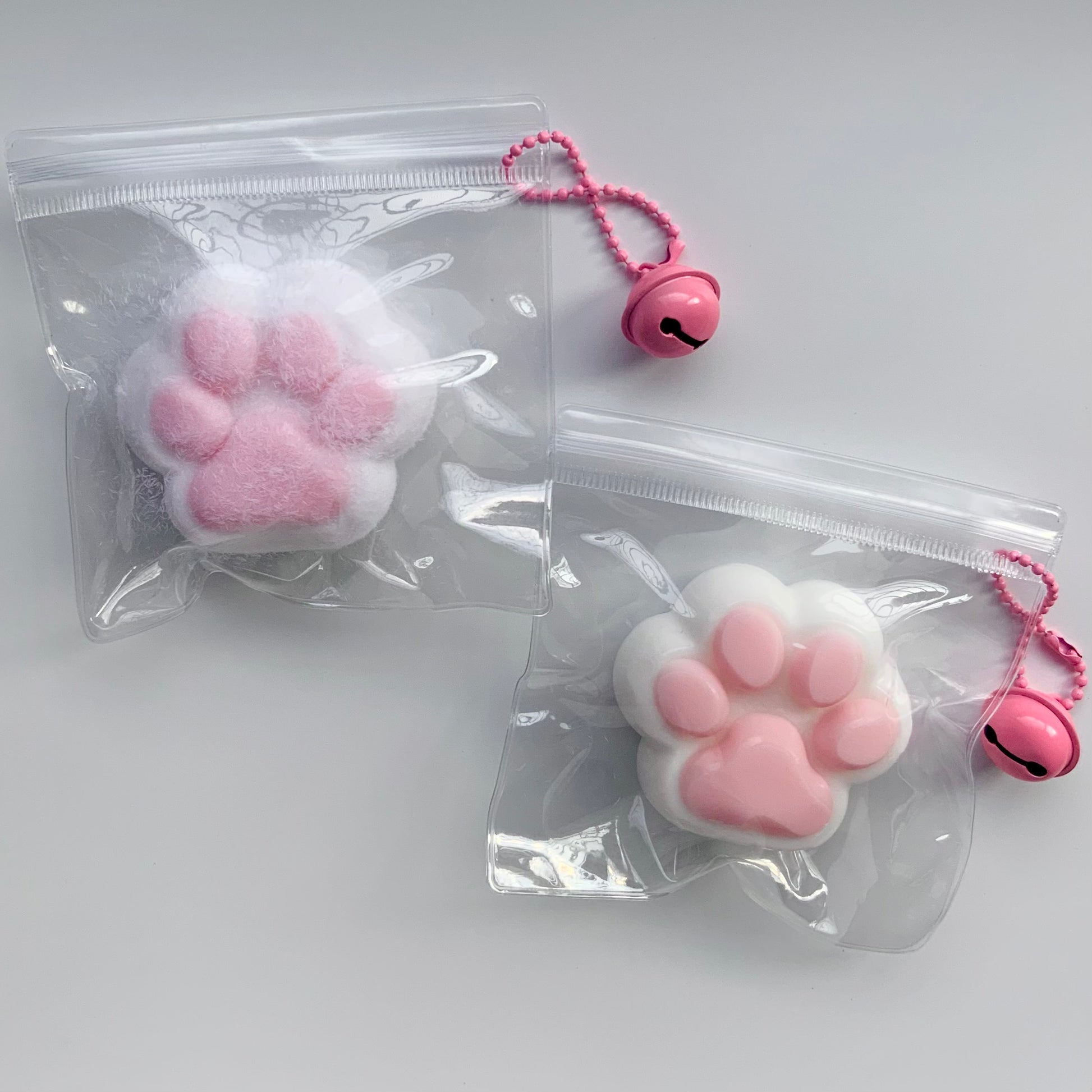 Classic cat paw taba squishy toy - Charming Cheese
