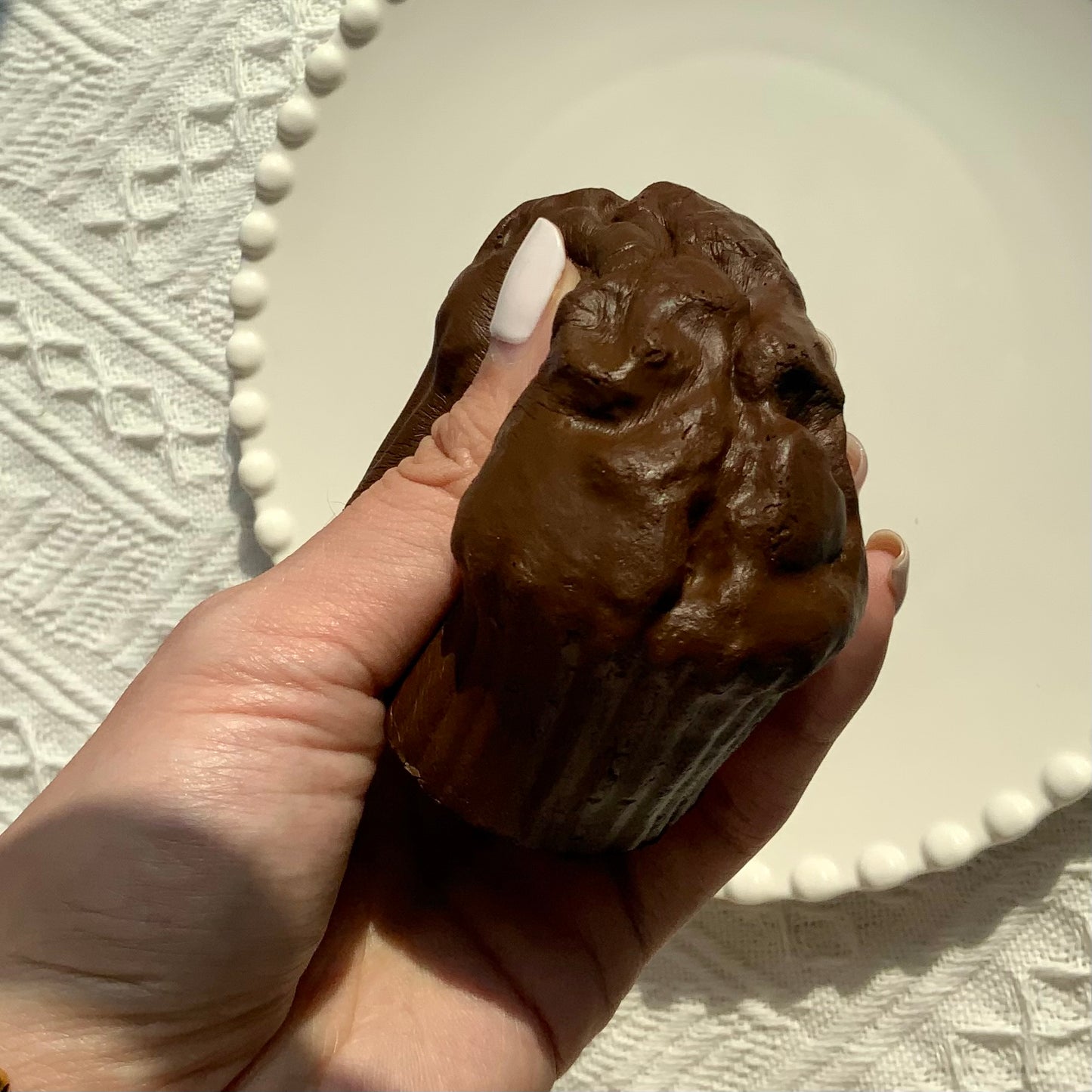 Chocolate muffin slow rising squishy toy - Charming Cheese