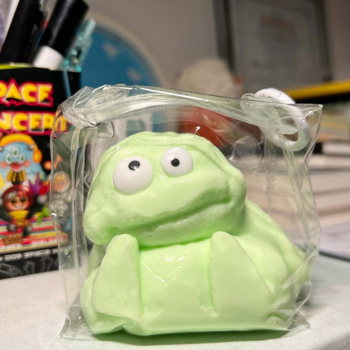 Green ugly monster taba squishy toy - Charming Cheese