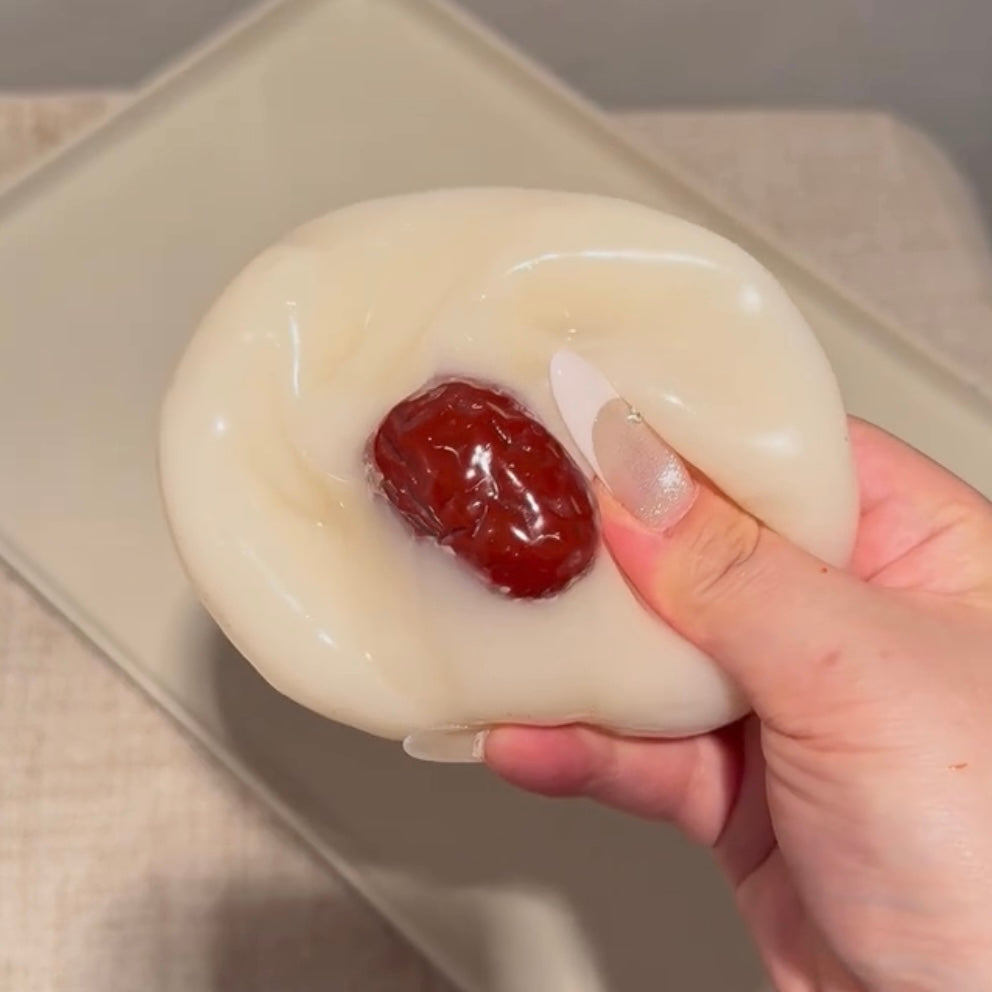 Milky White Jujube Coconut Oil Ultra-thin Skin Malleable Handmade Stress Ball
