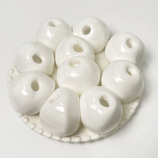 White Stress Ball Skin Pack of 10 with Stopper (5.5cm)
